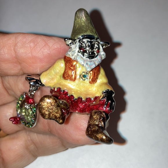 NWOT KIRK’S FOLLY GNOME RARE ST w/matching horseshoe earrings set $79 - Picture 2 of 10